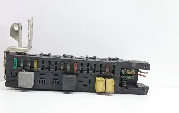 Mercedes-Benz C W203 Comfort/convenience module 2035450701 5DK00797420