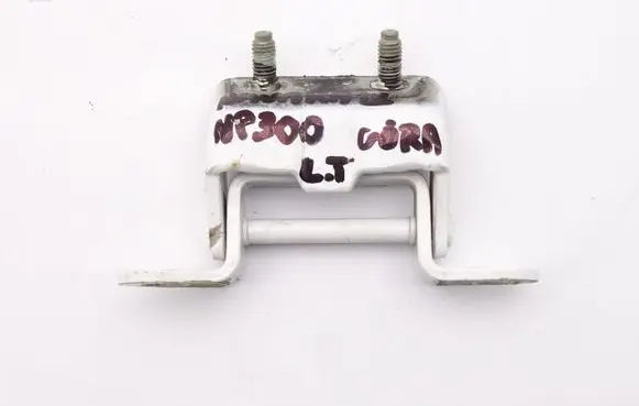 Nissan Navara D23 Rear door hinge set 