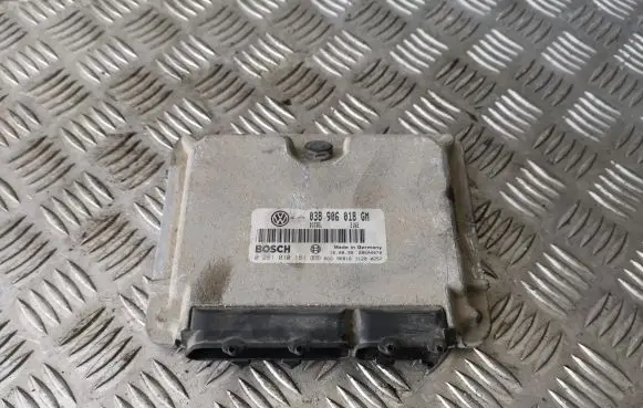 Skoda Octavia Mk1 (1U) Engine control unit/module 038906018GM 0281010181