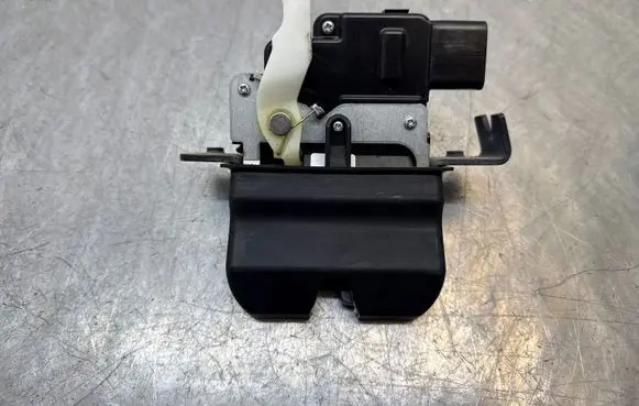 KIA Stinger Tailgate/trunk/boot lock/catch/latch