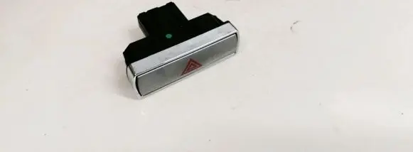 Ford Mondeo Mk III Hazard light switch D3L0A