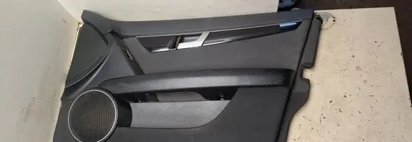 Mercedes-Benz C W204 Front door card panel trim