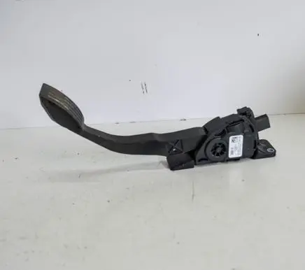 Ford Kuga II Accelerator throttle pedal F1DC9F836BA