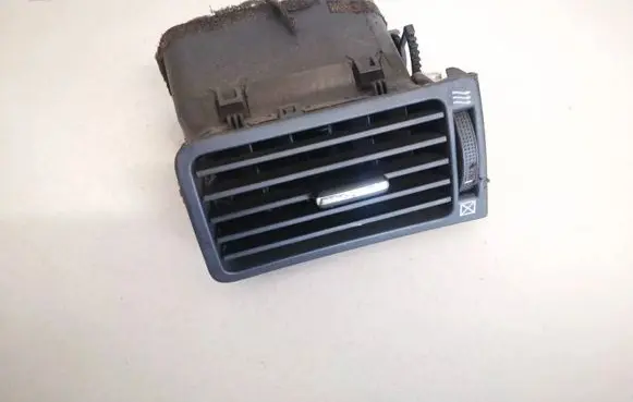 Toyota Corolla E120 E130 Dash center air vent grill