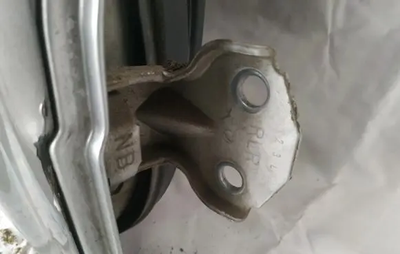 Subaru Legacy Rear door lower hinge
