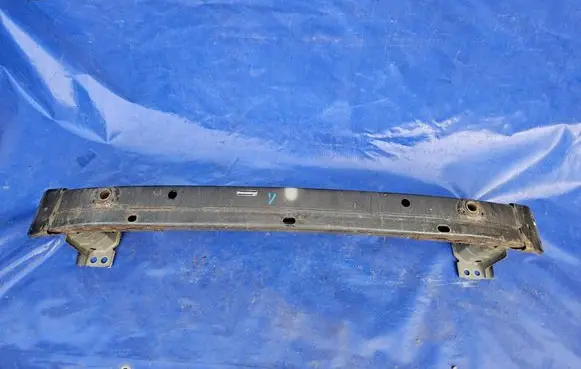 Toyota Verso Front bumper support beam