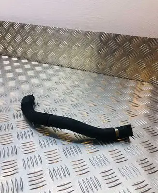 Mercedes-Benz E W212 Engine coolant pipe/hose