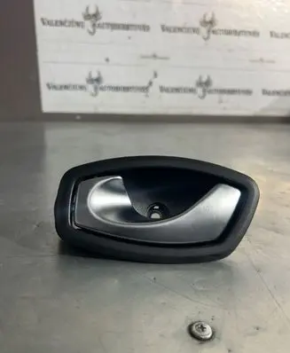 Renault Captur Front door interior handle 806700006R