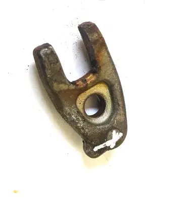 Nissan Qashqai+2 Fuel Injector clamp holder