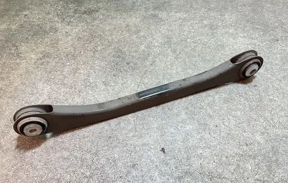 BMW 5 G30 G31 G38 Rear control arm 6861125
