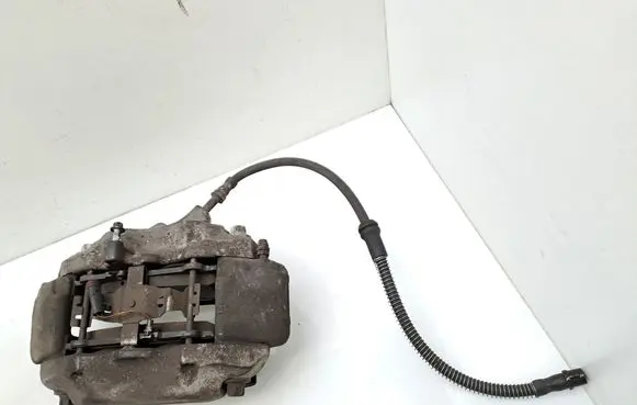 Mercedes-Benz CLS C218 X218 Front brake caliper