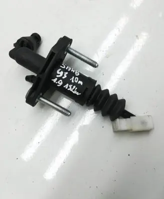Saab 9-3 Ver2 Clutch master cylinder 24412669