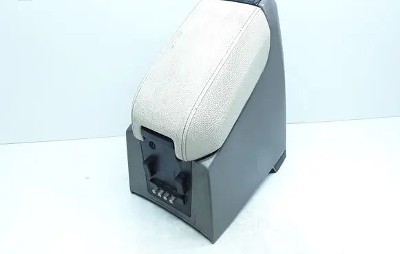 Volvo XC90 Armrest 