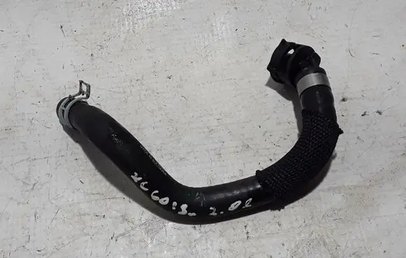 Volvo XC60 Engine coolant pipe/hose 32249489