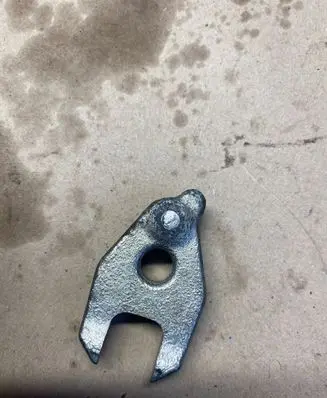 Dacia Duster II Fuel Injector clamp holder