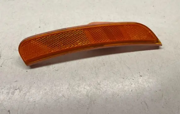 Chrysler Pacifica Front reflector 68229423AA