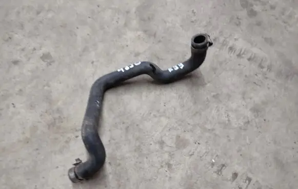 BMW 5 E39 Engine coolant pipe/hose