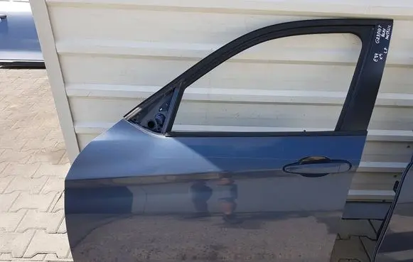 BMW X1 E84 Front door 