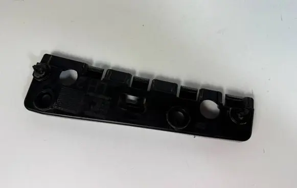 Volvo V60 Fender mounting bracket 31448916