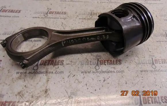 Peugeot 407 Piston with connecting rod
