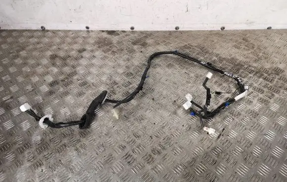 Subaru Forester SK Tailgate/trunk wiring harness 81817SJ500