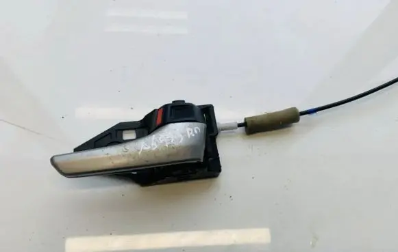 Toyota Prius (XW30) Front door interior handle