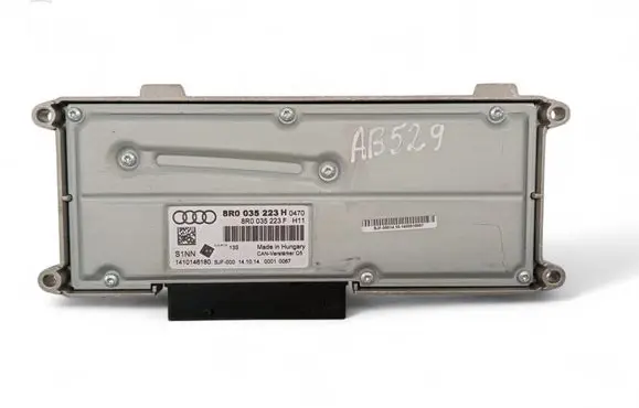 Audi A5 Sound amplifier 8R0035223H