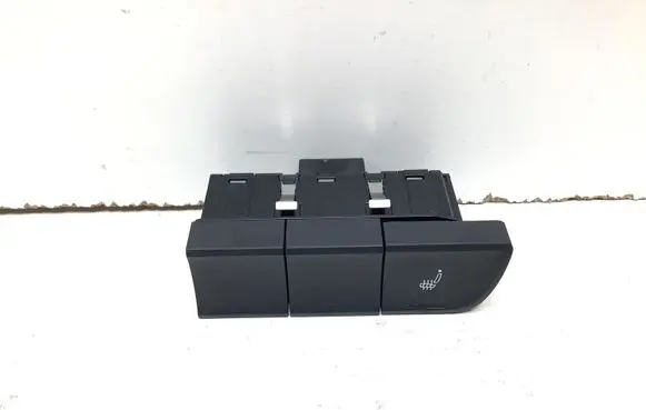 Audi A1 Seat heating switch 8X0959674A