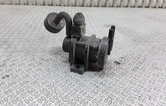 Volvo S40, V40 Turbo solenoid valve 7700874764