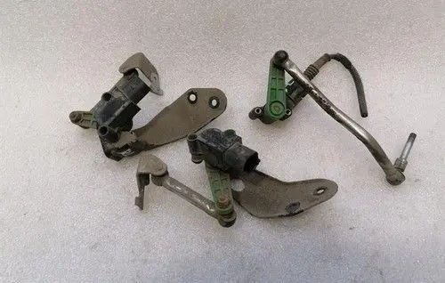 Bentley Mulsanne Rear air suspension level height sensor 3W0941285E