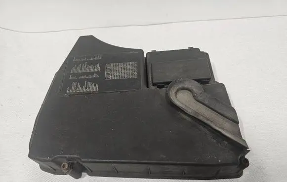 BMW 7 E38 Fuse box cover 12901747665