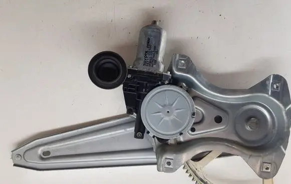 Toyota Auris 150 Rear door window regulator with motor 857100D100