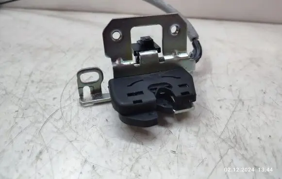Mercedes-Benz E C207 W207 Seat back rest lock catch 