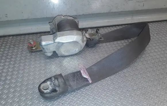 SsangYong Kyron Front seatbelt 
