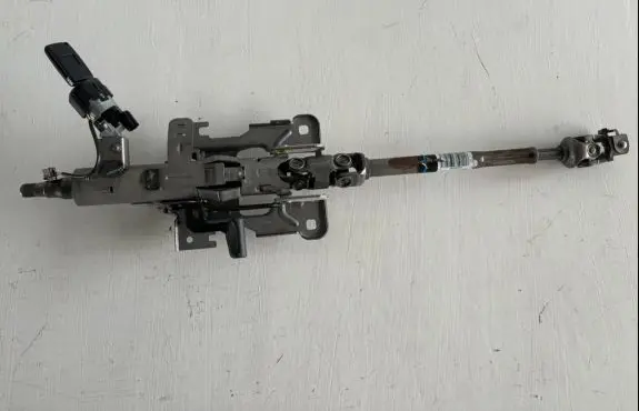 Peugeot 3008 I Steering wheel axle 9673027777