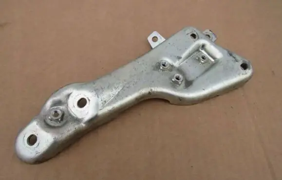 Mercedes-Benz C W205 Engine mounting bracket A6510901041