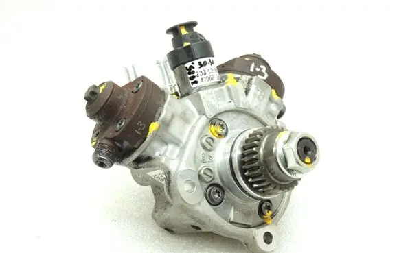 Lancia Thema Fuel injection high pressure pump K68157223AA 68157223AA