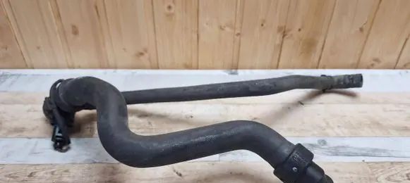 Volkswagen PASSAT B5.5 Engine coolant pipe/hose 4B0121049S