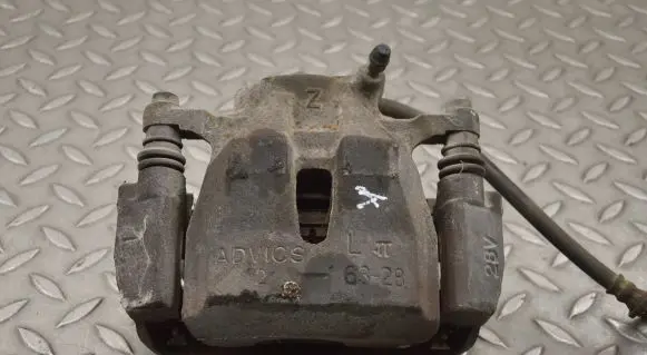 Toyota RAV 4 (XA30) Front brake caliper