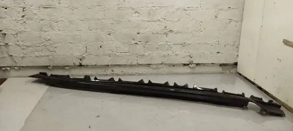 Sill supporting ledge