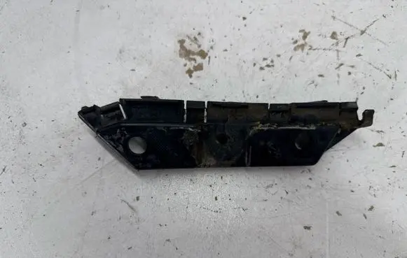 Ford Fusion II Front bumper mounting bracket DS7317D959 DS7Z17C947B