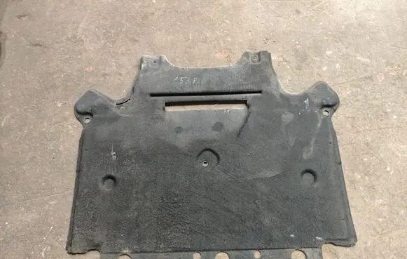 Audi A5 Sportback 8TA Engine splash shield/under tray 8K1863822S 8K1863822