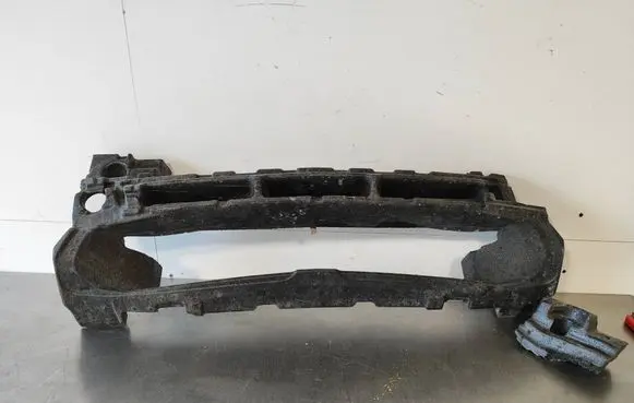 Mercedes-Benz ML W166 Front bumper foam support bar A1668850137