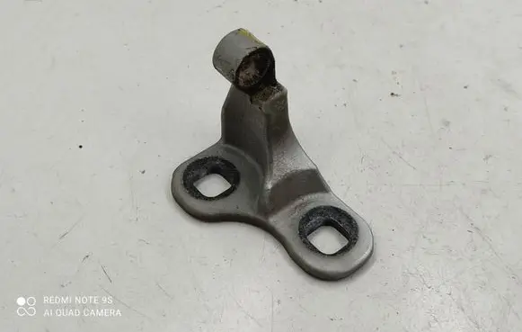 BMW 7 E65 E66 Front door upper hinge