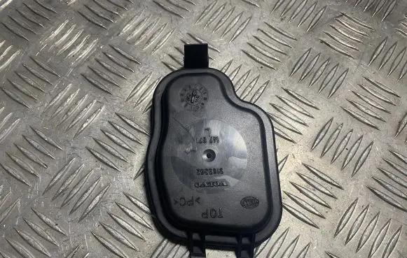 Headlight/headlamp dust cover