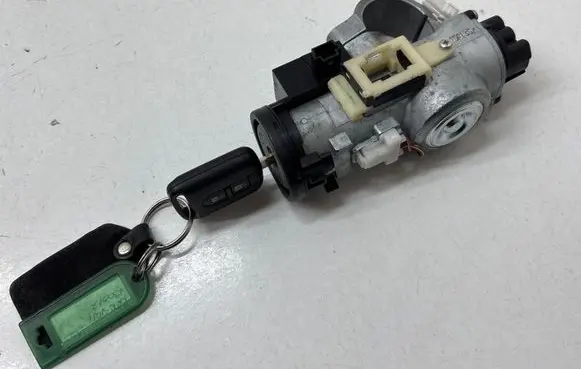 Nissan Qashqai Ignition lock 216697757 28590C9968 A3113A040