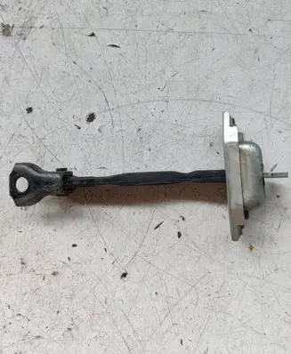 Toyota RAV 4 (XA30) Rear door check strap stopper
