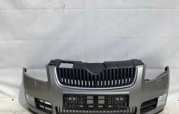 Skoda Fabia Mk2 (5J) Front bumper 5J0807221