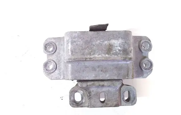 Volkswagen PASSAT B6 Engine mount bracket 0199555