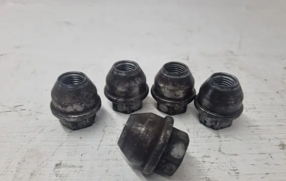 Ford Transit Custom Nuts/bolts 